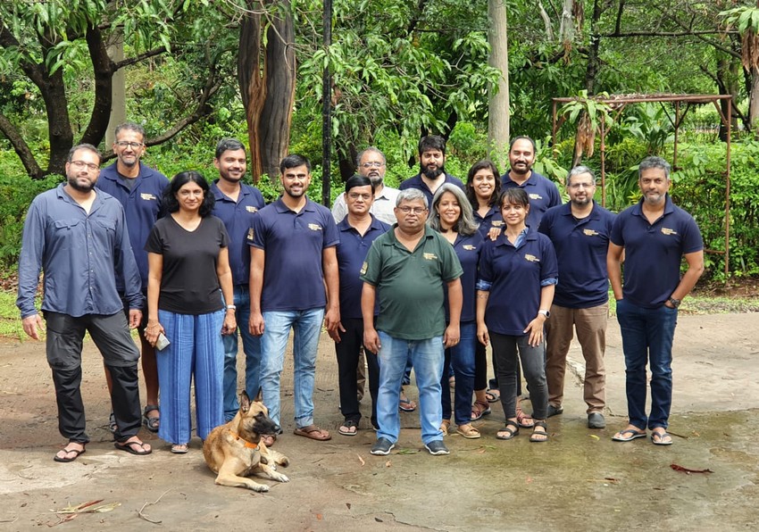 WCT vertical heads and representatives with the President (far right) and conservation dog Hira. Photo credit: WCT